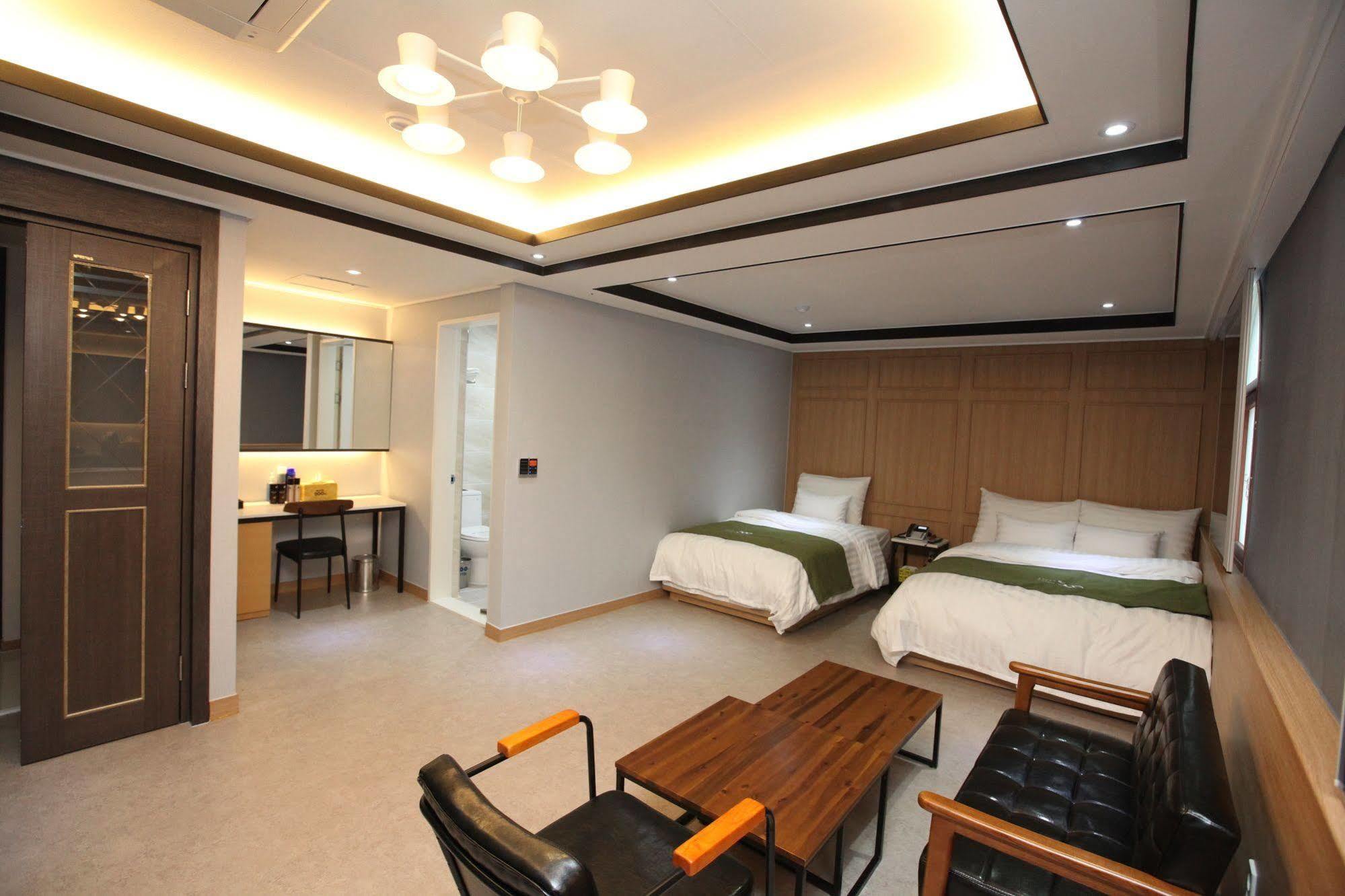 Hotel 500Th Mokpo Exteriér fotografie